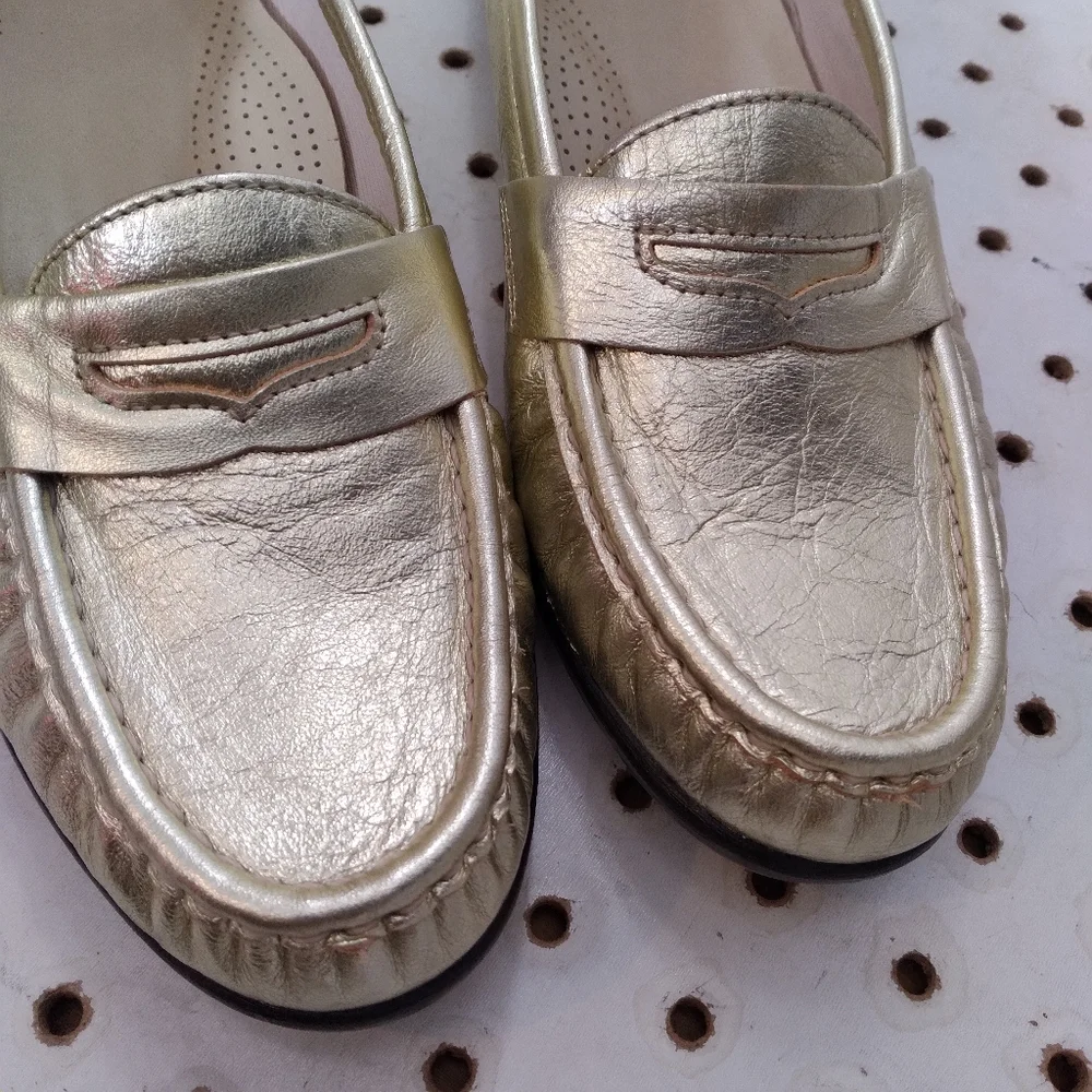 SAS Women's Comfort Loafers Leather Shoes Gold Flat Made In USA 🇺🇸 Sz 8 - Picture 7 of 15